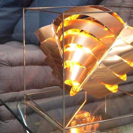 Luminaria-Auriga-Cube-Max Sauze-ambientada luminaria vintage cobre