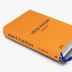 Livro LOUIS VUITTON - CATWALK - Imagem 4