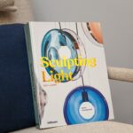 Livro SCULPTING LIGHT: 500 LAMPS - Imagem 2
