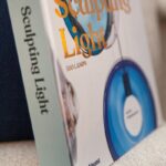 Livro SCULPTING LIGHT: 500 LAMPS - Imagem 4