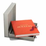 Livro THE IMPOSSIBLE COLLECTION OF JEWELRY - Imagem 3